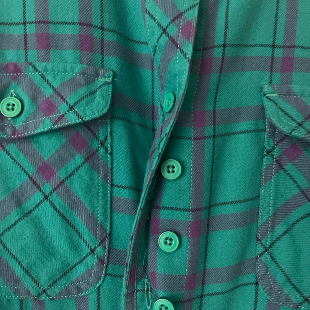 Duluth Shirt Womens Large Flannel Button Up Top Plaid Purple Green Ladies